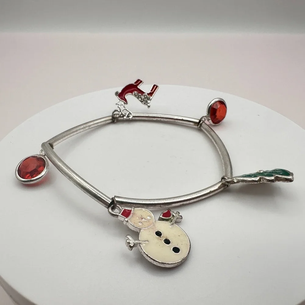 Vintage Y2K Silver Tone Holiday Charm Bracelet - Classic Women's Jewelry